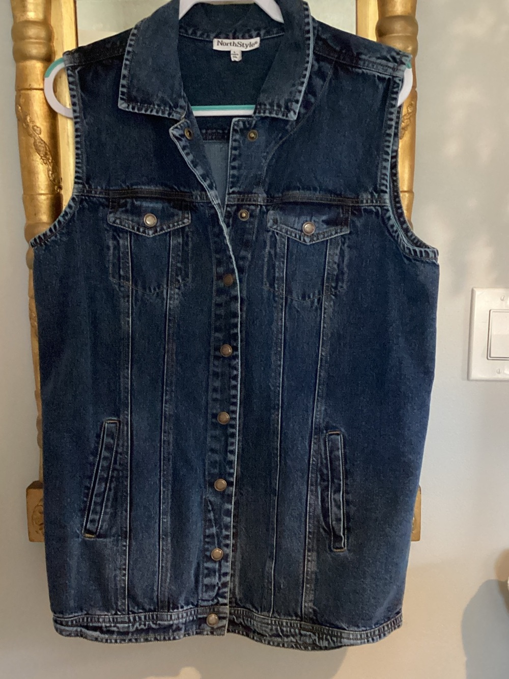 Department: Women - Category: Jeans - Subcategory Identification
